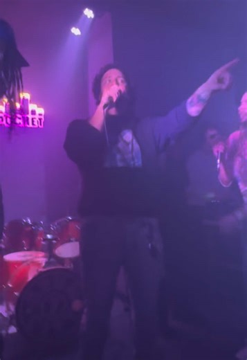 Shoutout @REEK4REAL for bringing me up on stage to put on in DC. Always showin love my brotha, shit was up🦅🦅🦅 Song: Win Again out on all platforms🥀🥀🥀 #performance #concert #rappersoftiktok #dc #hard