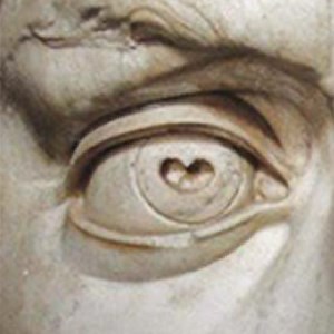Michelangelo's David's eyes has heart shaped pupils?