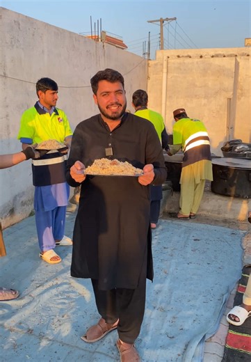 Big Iftar program ❤️❤️❤️❤️@It’s-Haمza🔥 #hasnainvloggerattock #ramzan #iftar #hasnaingvlogs #attock