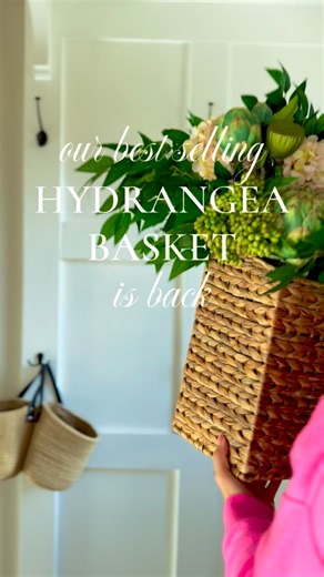 ***links are backed up. Direct link is in our stories***✨ Hydrangea, sedum & artichoke perfection — styled in a charming front-door basket! All the beauty of florals with none of the maintenance 🌿💐 Our arrangements are fully artificial and ship free! | The Accidental Farmgirl Co