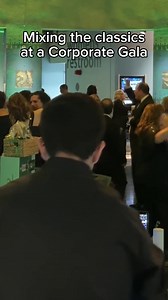 I love that “hit it” sample at the beginning of It Takes Two because you can tease the song by hitting the cue pad like i’m doing here or scratching in. The guests here it and are ready for the song! #dj #djdavegordon #djs #djtransition #holidayparty | DJ Dave Gordon