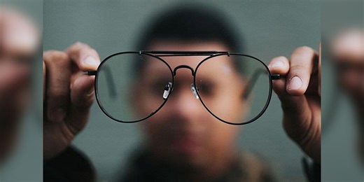 Type Of Spectacles According To Your Face Shape | Herzindagi