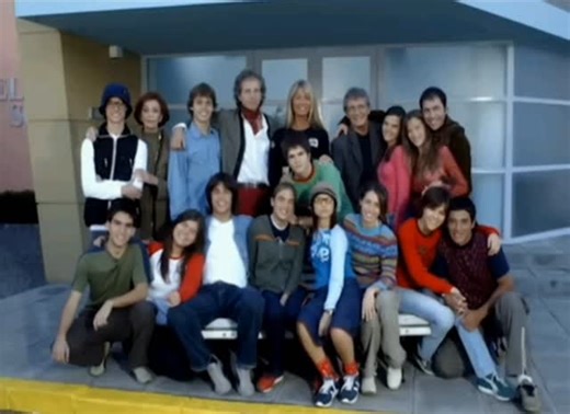 𝗠𝗶𝗮 𝗖𝗼𝗹𝘂𝗰𝗰𝗶. ✨️ on Instagram: "Rebelde Way - Temporada: 1 Capítulo: 139 FIN (139/139) • #RebeldeWay #MiaColucci #LuisanaLopilato"