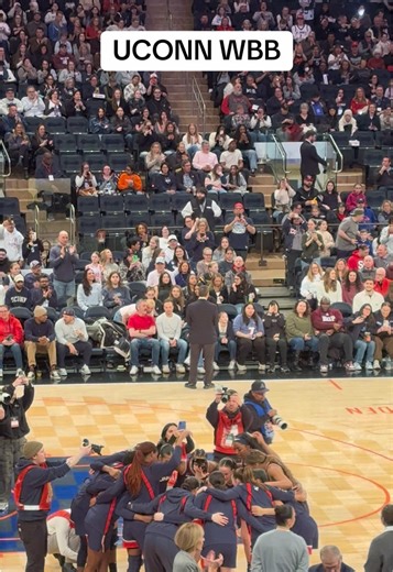 UCONN WBB #fyp #uconnwbb #azzifudd #kkarnold #msg | uconn