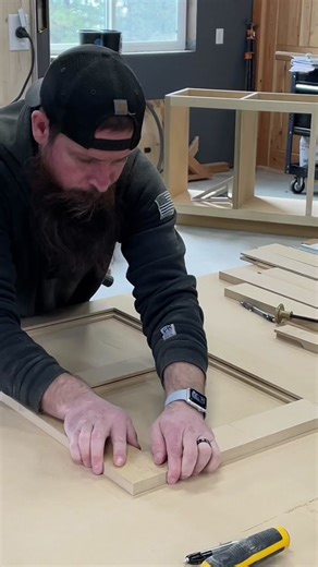 Have you ever used these glass retaining strips? They are sweet! 🤘🏻 #glass #glassdoors #cabinet #cabinetdoors #cabinetmaker #doors #mdf #diy