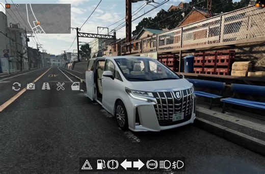 トヨタ・アルファードで狭い道をドライブ