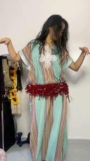 2.4M views · 25K reactions | تيتوريال الجدبة  الفنات تكايسو هانا عاودتها  و الفنين عارفاهم ديما هنا لوفيوو كاملين و مبروك الرباح و ديما مغريب  #Anayasmi #fbreels #fyp #tutorial | Anayasmi | Facebook