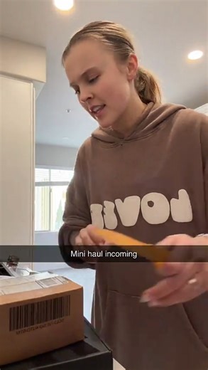 Mini haul incoming! | JoJo Siwa