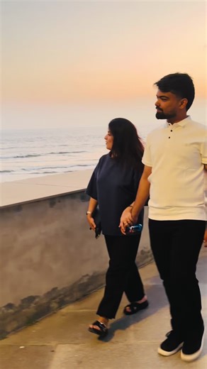 Capturing Love: Sweet Moments Between Couples