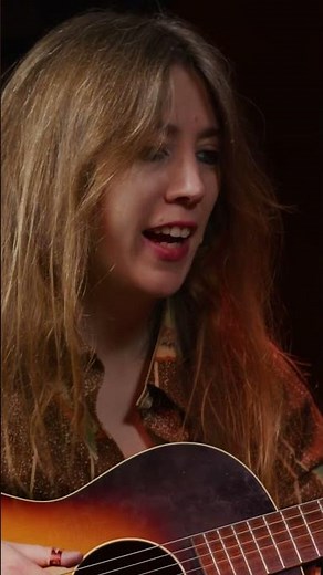 Gwenifer Raymond shows how three fingerpicks can electrocute an acoustic guitar.