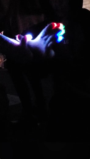 Psytrance at the Gloving Comp?? ROBIN holding nothing back at the 2019 San Diego BOSS Gloving Competition. Footage recorded and submitted by @blurrlightshows Use code “Robin” to save 10% at FuturisticLights.com #gloving #lightshow #TeamFuturistic #FromTheVault #atoms | FuturisticLights.com