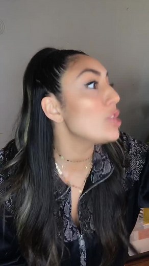 Sofia Vergara Tries Tik Tok for the First Time