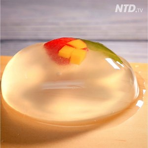 336K views · 2K reactions | Raindrop Cake ✨ Full Recipe: https://goo.gl/srWdh8 | Taste Life | Facebook