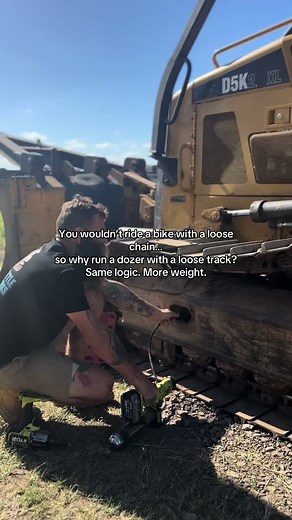 Follow Full Throttle Earthworks DM to Book #dozer #d5 #earthworks #earthmoving #landclearing #moto #motocross #motocrosstrack #trackbuild #rurallife #country #countrylife #australia #queensland #widebay #smallbusiness #smallbusinessowner #fyp #fypシ #fypシ゚viral #fypage #foryou #foryourpage #foryourpagetiktok #viral #viraltiktok #like #follow