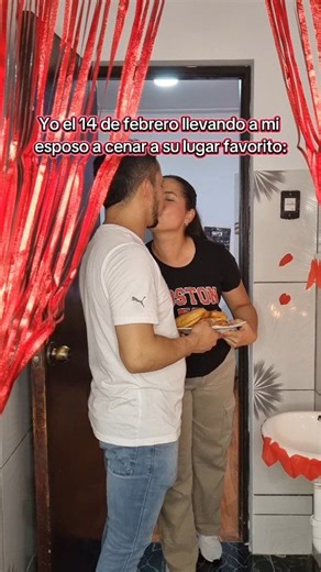 Ni con el restaurante mas caro se puede comparar 🤭 #viralreels #viralreelsfacebook #funnyvideos #funny #humor #humorenpareja #14febrero #sanvalentin | Isabel Garcia