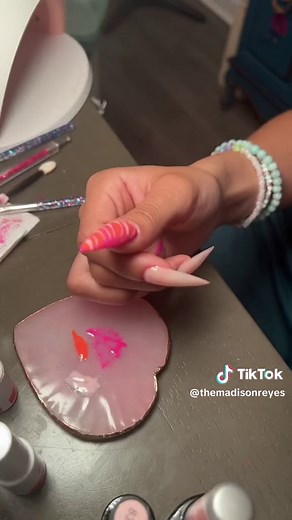 #greenscreen birthday preparation pt 4 MY NAILS NOW with cookie doing my voice over this time tomorrow ill be in DR SLAY #voiceover #bestfriend #birthday #nailartist #nailsartvideos @@Eve