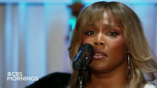 Watch Lizzo perform her new single "Don't Make Me Love U"