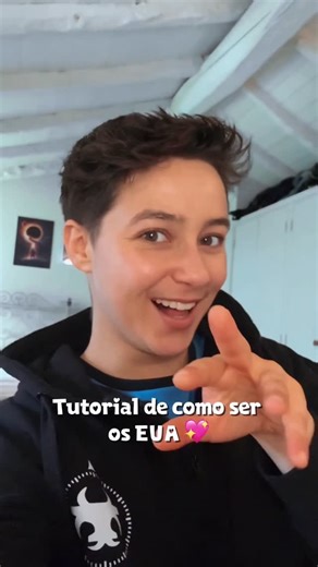 Gabriel Guimarães on Instagram: "Tutorial (não oficial) da política externa dos EUA 💖🌈 #sátira #eua #capitalismo #politica #guerra"