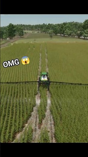 Spraying the Corn Field with a Giant John Deere 🚜🌽