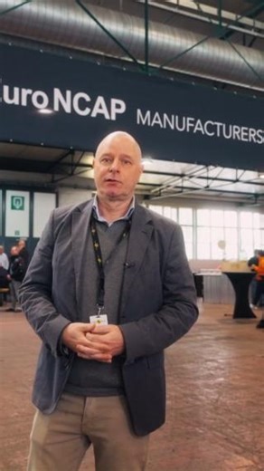 🔙 The Role of Euro NCAP for Safer Cars 🔙 At the 2024 Euro NCAP Manufacturers’ Viewing in Brussels, Secretary General Dr. Michiel van Ratingen reflected on the progress made in vehicle safety over the past decades and Euro NCAP’s critical role in that journey. 🧑‍🔧🚘 “Vehicle safety has improved a lot over the last decades, and this process has not gone automatically,” said van Ratingen. “In fact, there are two mechanisms that take place at the same time. One is what we call a regulatory push,