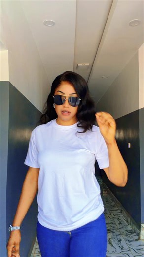 Vidéos de attichaa_12__🇲🇱 (@attichaa_12_lamalienne) avec son original - •Gala🐺moms~