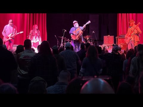 Hollerhead - Never Gonna Leave You (1/17/26 Bell Theater)