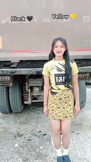 1.6M views · 45K reactions | Yellow  Black  #dance #duetdance #sisters #trendingsongs | B Girls | Facebook