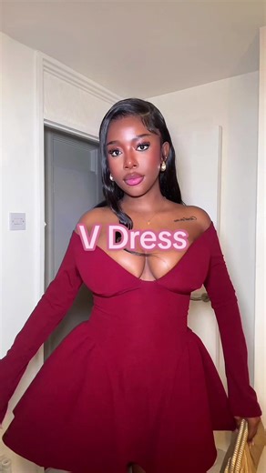 Stunning Burgundy Evening Dress for Valentine's Day