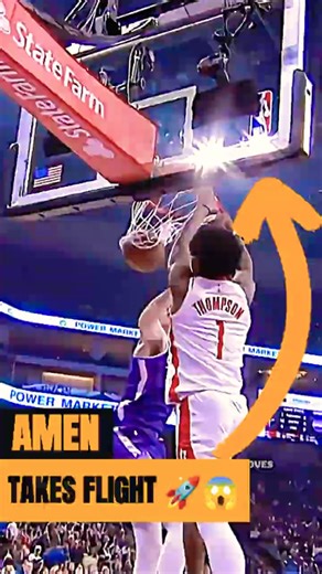 AMEN THOMPSON SPINS & SLAMS 😱🔥#shorts