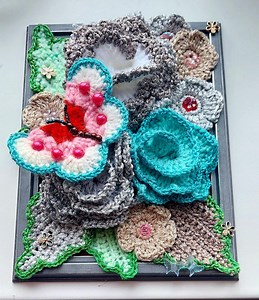 Crochet Rose Picture Frame: Silver and Gold Floral - Etsy Australia