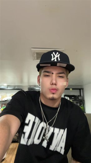 johnrdl3 (@johnrdl3)’s videos with original sound - DJMAYBACHZ