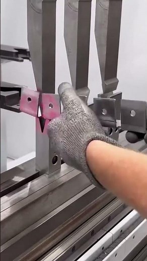 Master Precision Bending with HARSLE's Press Brake! #machine #metalworking #cnc#pressbrake #factory