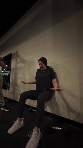 𝘾𝙪𝙧𝙩𝙞𝙨 𝙍𝙞𝙜𝙜 on Instagram: "Who’s ready to start working out with us? 😂 The online program’s almost here — you’ll get the workouts, full access to all our shenanigans, and a 100% chance of hating Curtis by week two."