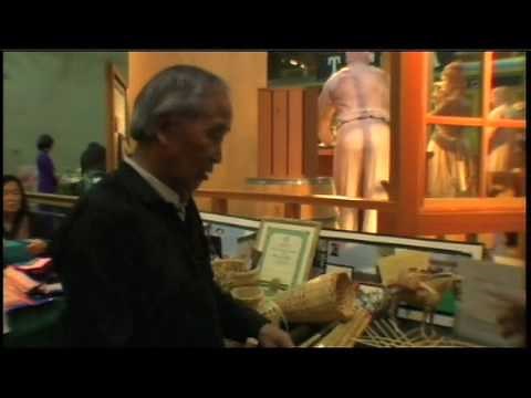 Nhia Yia Heu: Traditional Hmong Bamboo Baskets & Flutes