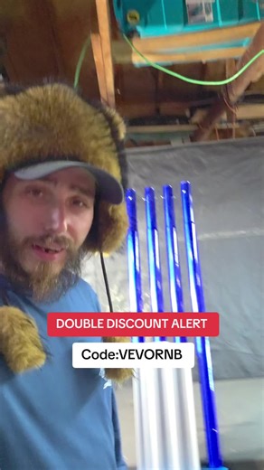 VEVOR Bull Float, a professional concrete finishing tool designed for smoother surface leveling featuring lightweight float construction and extended reach handling that improves finishing consistency across concrete and flatwork applications. Women’s Products Women 30 Women 40 Trending Products Must Buy Flash Sale Discount #TikTokShopDeals #ConcreteTools #ConstructionGear #DIYBuilds #ToolTok