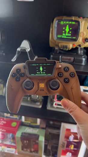 Custom Fallout Pip-boy PS5 Controller: Fan-Made Design