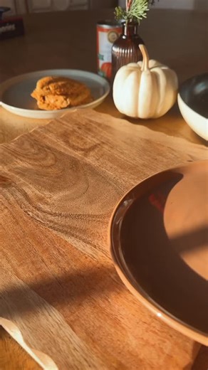 丹 Warm, fluffy, and high in protein — just our type of breakfast....