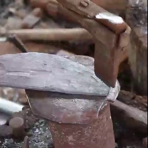 15K views · 179 reactions | Knife Forging / Amazing Technique to Make a Super Sharp Kukri Knife from Leaf Spring. Youtube: https://www.youtube.com/watch?v=E0ljIWVTtI0 | DIY crafts PR | Facebook