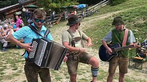 41K views · 254 reactions | Super Tag Heute beim Alm Fest in Maishofen ☀️ Original Mayr Buam   Spoontanies Percussion Spoons | Jodel Schule Pinzgau, London, Paris, New York usw. | Facebook