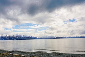 The Yukon Island View Room | Inlet Charters Across Alaska Adventures