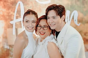 Kathryn Bernardo, Alden Richards emotional after 'Hello, Love, Again' premiere | ABS-CBN Entertainment