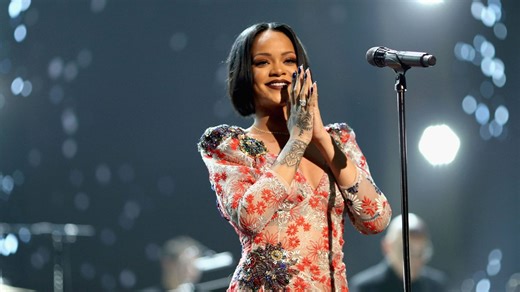 Rihanna To Perform At 2023 Super Bowl Halftime Show! - | BET Stellar Awards