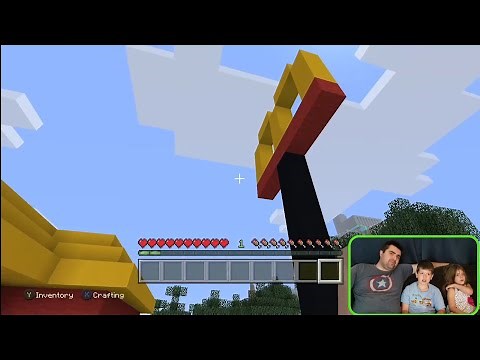 Lunch time at MCDONALDS in MINECRAFT!