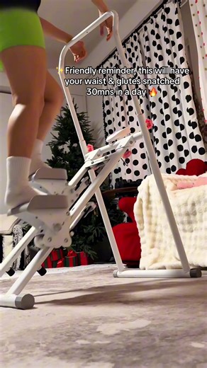 This stair stepper is no joke😍perfect for changing up my home workout & toning my glute and legs 🔥#stepper #homeworkout #stairstepper #glutes #tiktokshopcreatorpicks