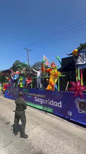 2K views · 33 reactions | Admark active dual 10 inch 3 way Line Array ( Carnival Barranquilla - Colombia ) #Linearray #proaudio #dj #loudspeaker #audio #Subwoofer#amplifier#liveshow#events#soundsystem | Admark Audio | Facebook