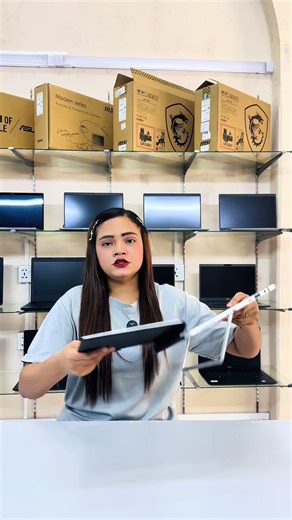 မနေ့ကစျေးထက်ဒီနေ့စျေးက ပိုတန်သွားပြီနော်😚❤️‍🔥#ဖြုတ်တယ်ဆိုတာဒါလား😏🤫 #အကြမ်းစားပရိုမိုးရှင်း😍 #htoocomputer #အကြမ်းခံကွလ်လတီ