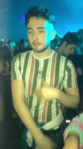 Met this randomer last night doing tiktok dances in the club, FIND HIM #foryoupage #fyp #foryou #dance