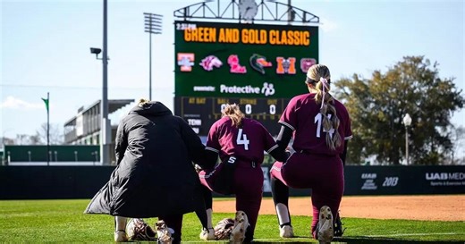 SIU Softball finishes 1-4 in trip to UAB