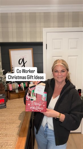 Kaycee Greer | Co Worker Gift Ideas & Gift Guide! Follow along for gift ideas for everyone on your Christmas shopping list🎄🎁 ❤️Comment Shop for a link to... | Instagram