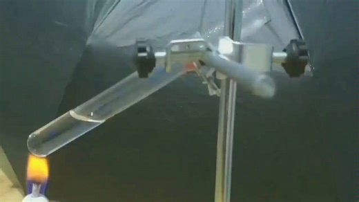 【实验】暴沸：超过沸点的过热液体突然剧烈沸腾的现象